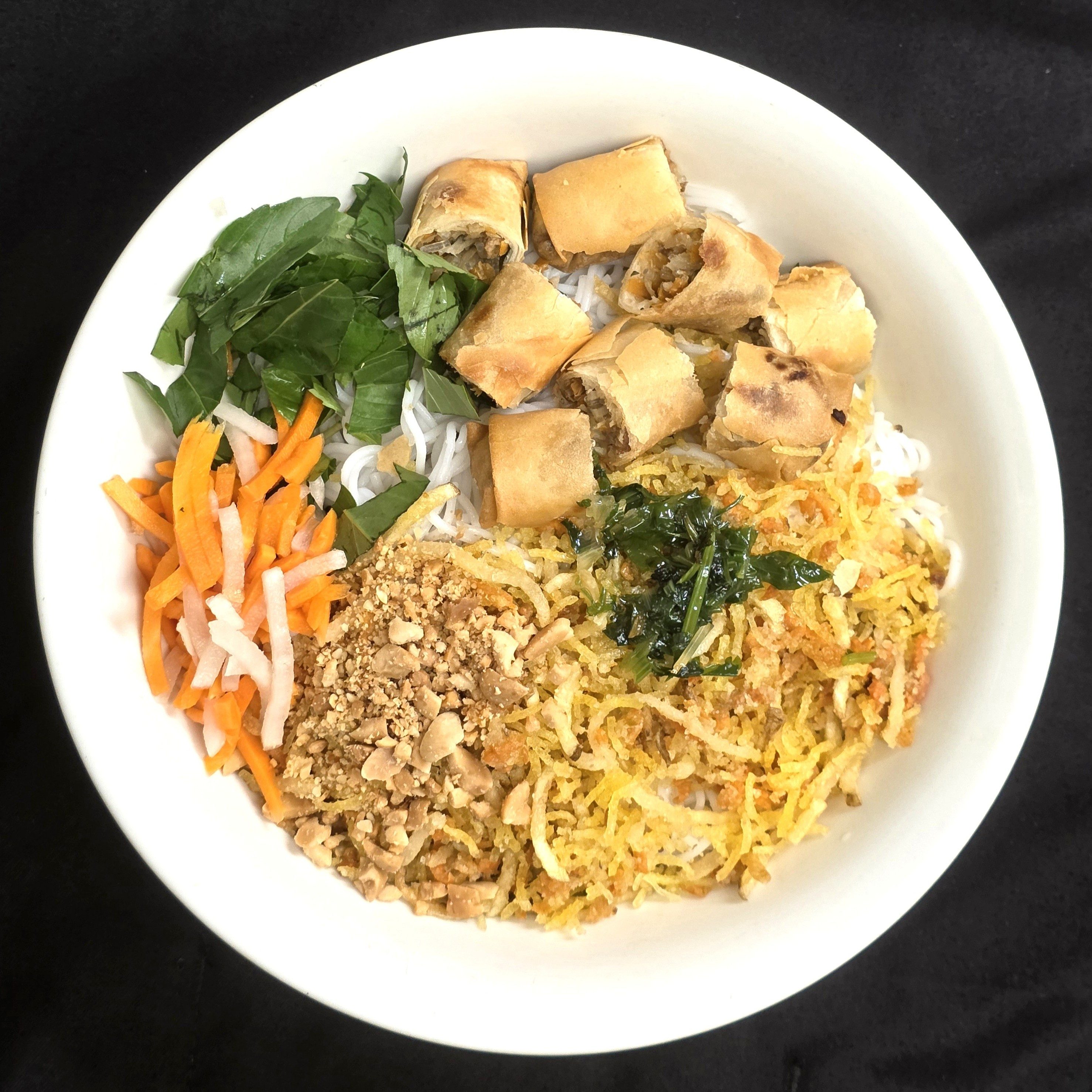 Charcoal Meat, Egg Roll, Shredded Pork with Vermicelli.