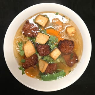 Mì Nước Thịt Nướng/Yellow Noodle Soup with Grilled Pork